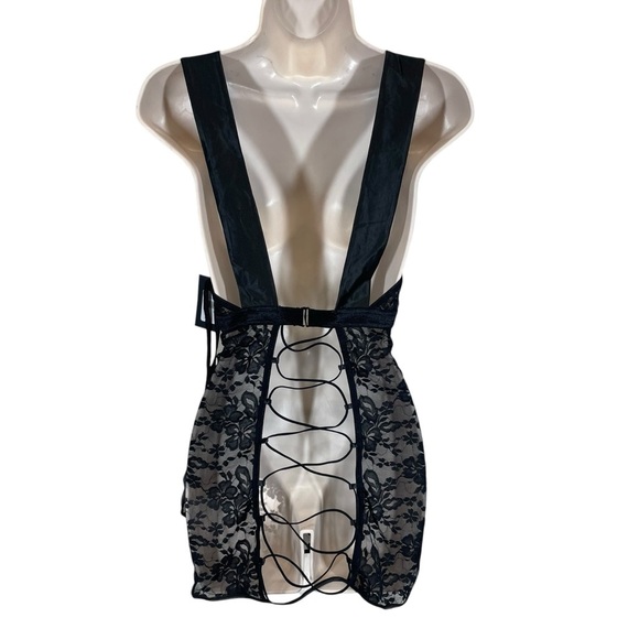 Fredrick’s of Hollywood Belle Lucia black lace chemise and panties medium New - Picture 2 of 7